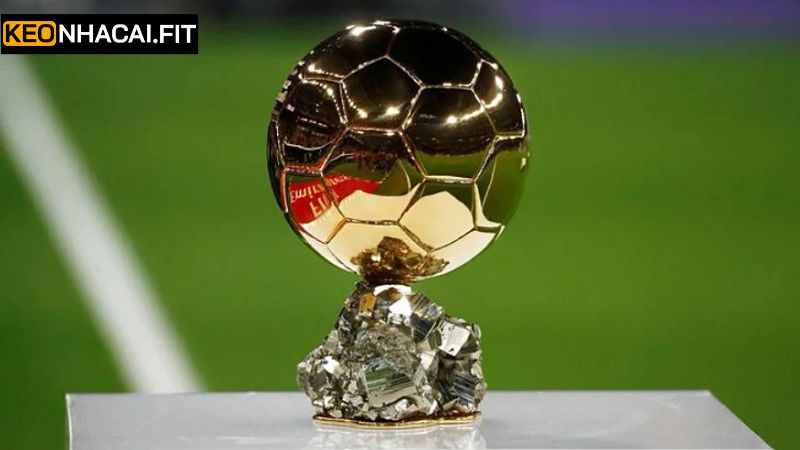 Hành Trình Vươn Tới Đỉnh Cao Cầu Thủ - Quả Bóng Vàng 2021 4 Lợi ích và tầm quan trọng quả bóng vàng đối với các cầu thủ