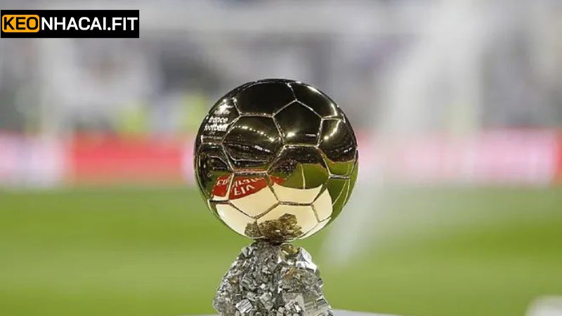 Quả Bóng Vàng 2024 - Cuộc Đua Của Những Ngôi Sao Sân Cỏ 2 Thông tin cơ bản về giải thưởng danh dự của làng túc cầu